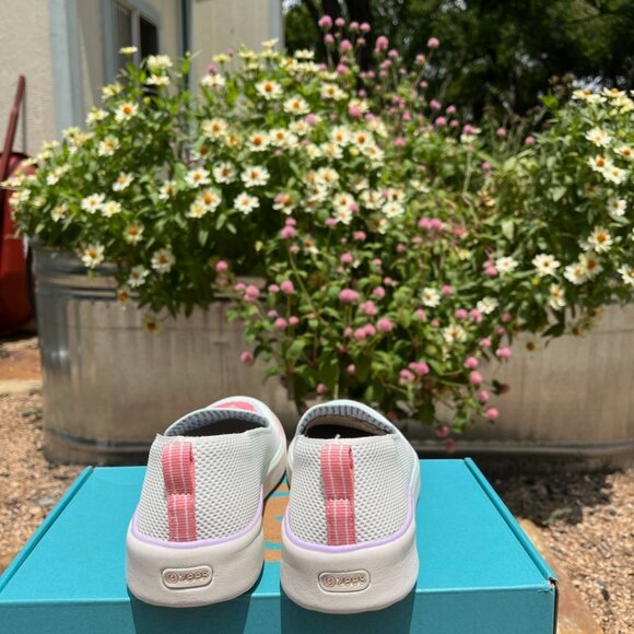 NWOTs Bzees® March On Moc slip-ons with Rainbow Zigzag Design - Picture 6 of 10